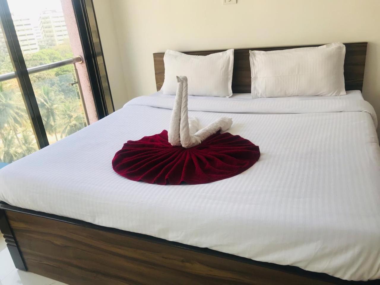 Apartment Sixth Sense Hospitality Service In Bandra Bkc