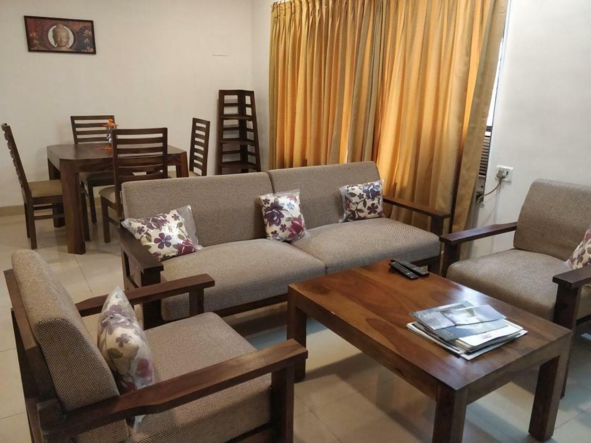 Sixth Sense Hospitality Service In Bandra Bkc Apartment Mumbai