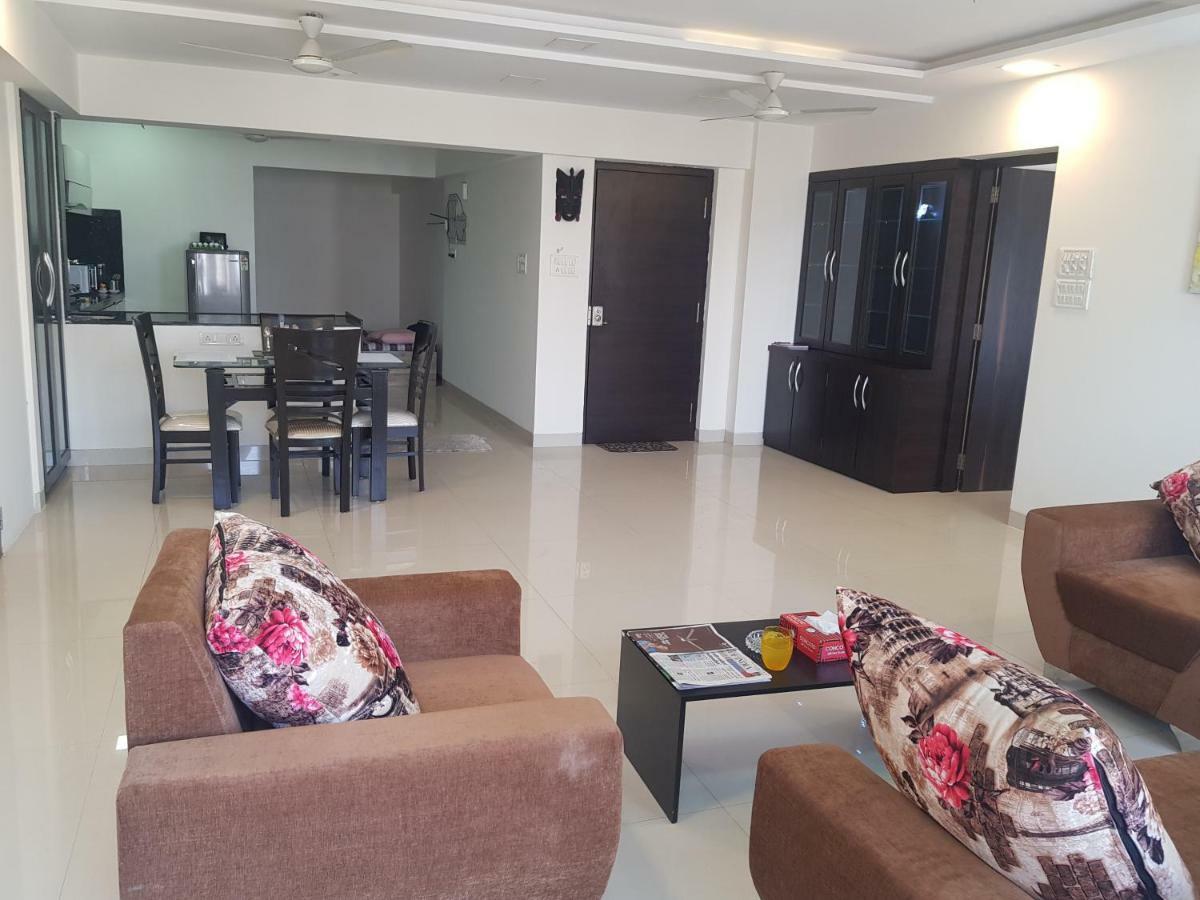 Apartment Sixth Sense Hospitality Service In Bandra Bkc Mumbai